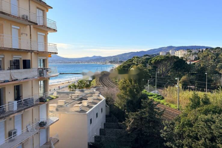 Квартира в Каннах, Франция, 84 м² - фото 1