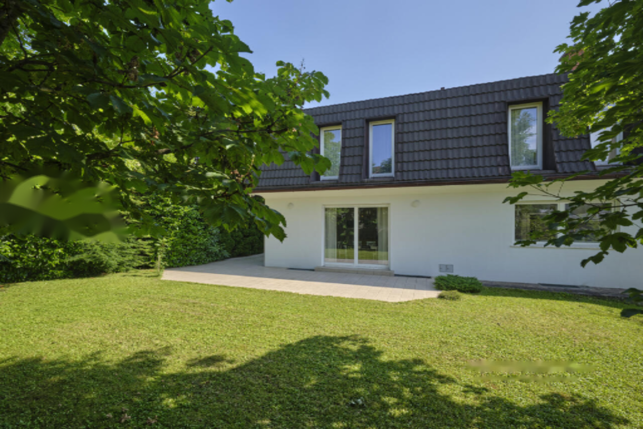 Дом в Любляне, Словения, 330 м² - фото 1