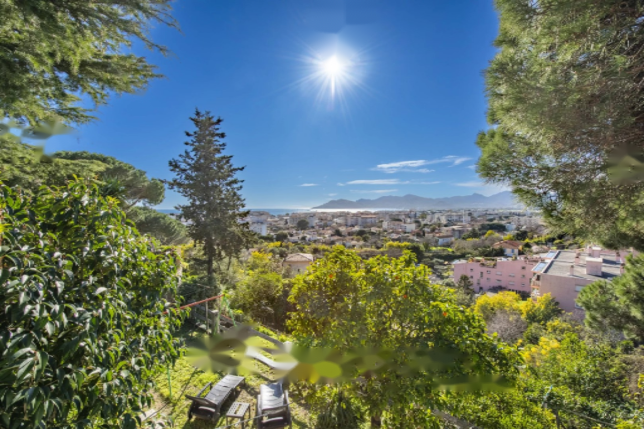 Квартира в Каннах, Франция, 232 м² - фото 2