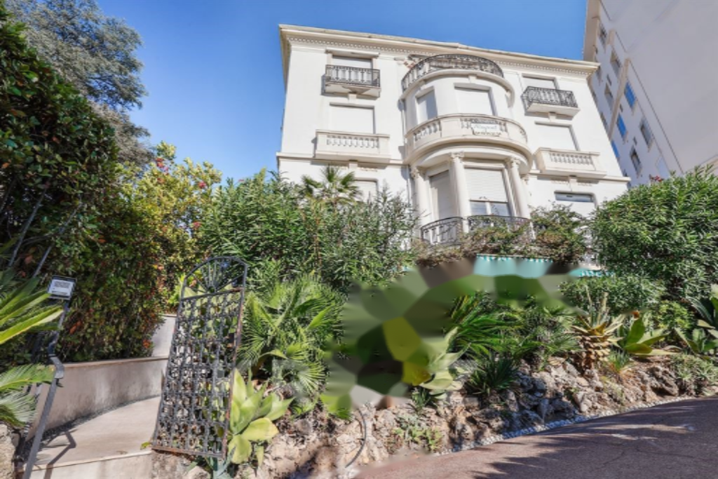 Квартира в Каннах, Франция, 107 м² - фото 2