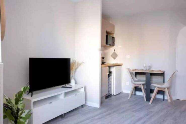 Квартира в Каннах, Франция, 21 м² - фото 2