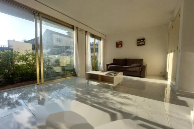 Квартира в Каннах, Франция, 27 м² - фото 2