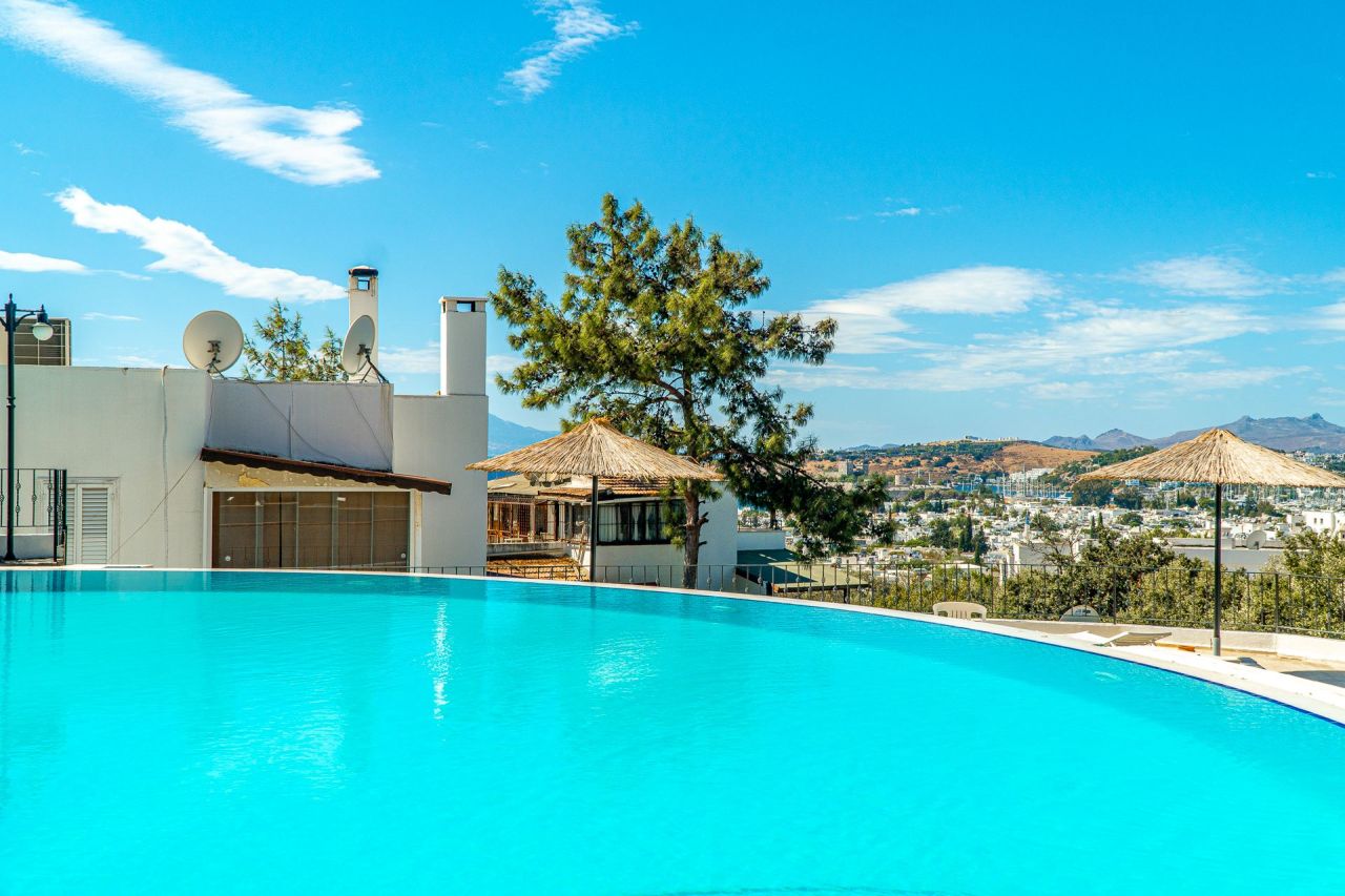 Квартира в Бодруме, Турция, 90 м² - фото 1