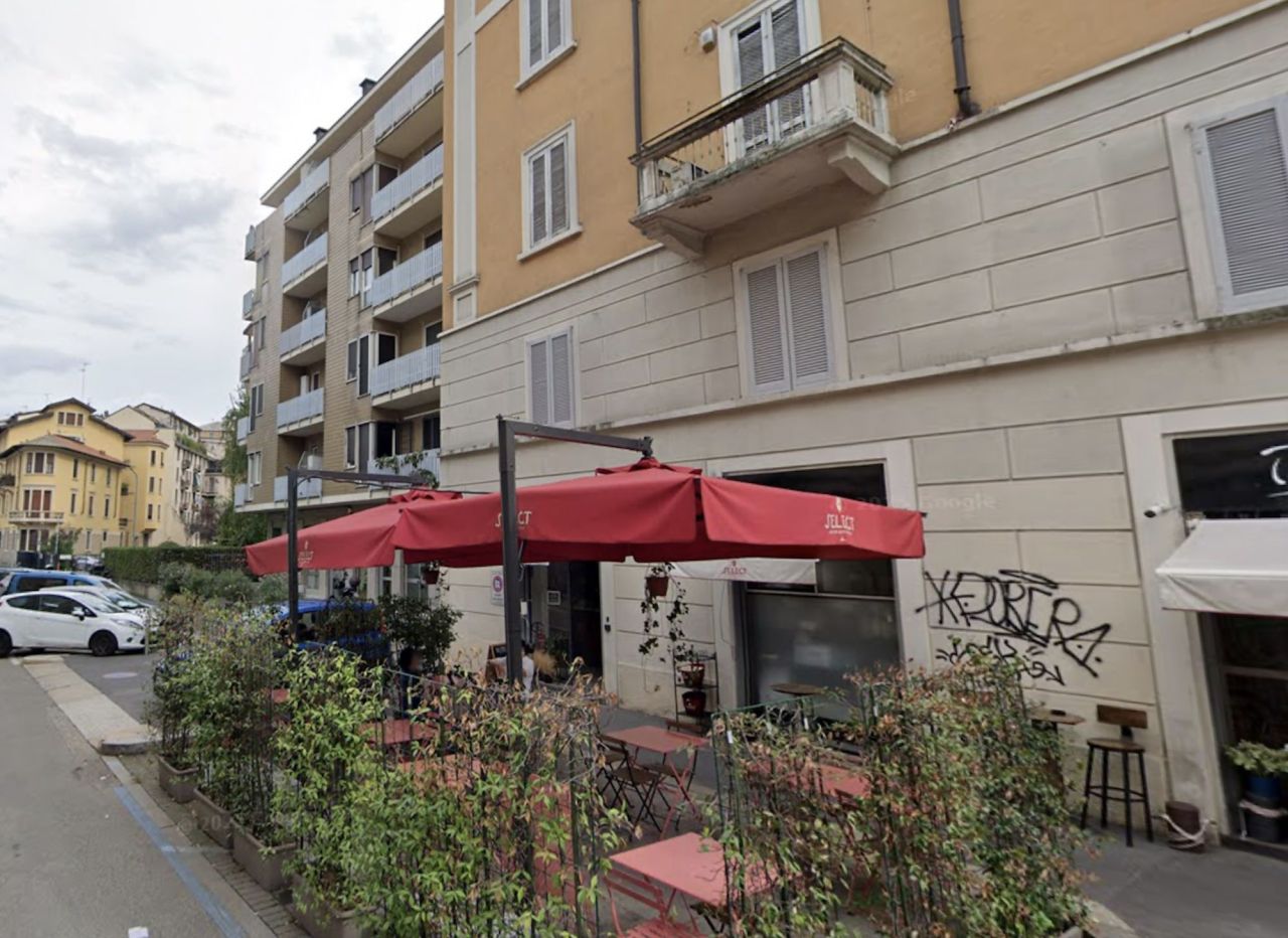 Кафе, ресторан в Милане, Италия, 85 м² - фото 1