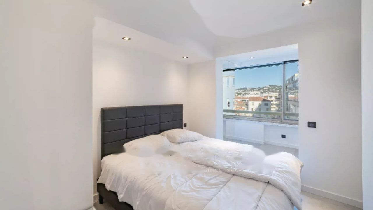 Квартира в Каннах, Франция, 107 м² - фото 12