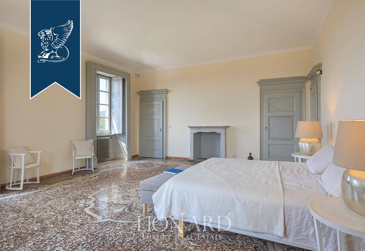 Вилла в Лекко, Италия, 1 950 м² - фото 19