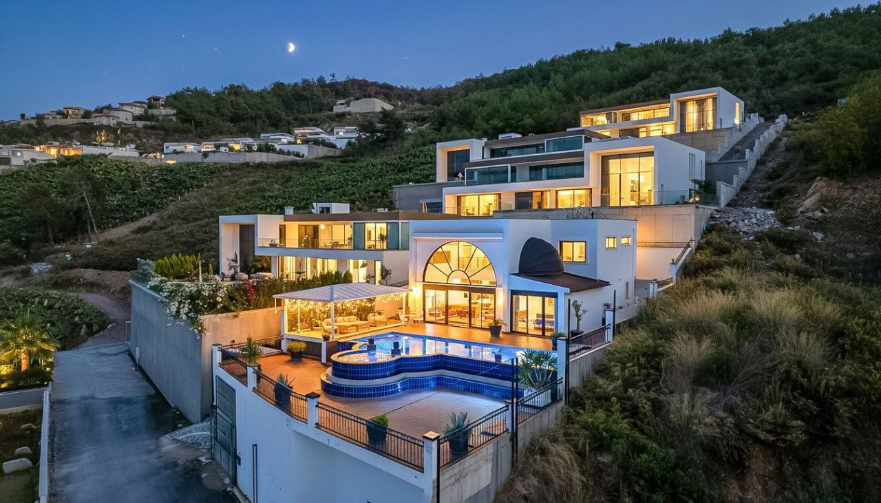 Вилла в Алании, Турция, 200 м² - фото 1