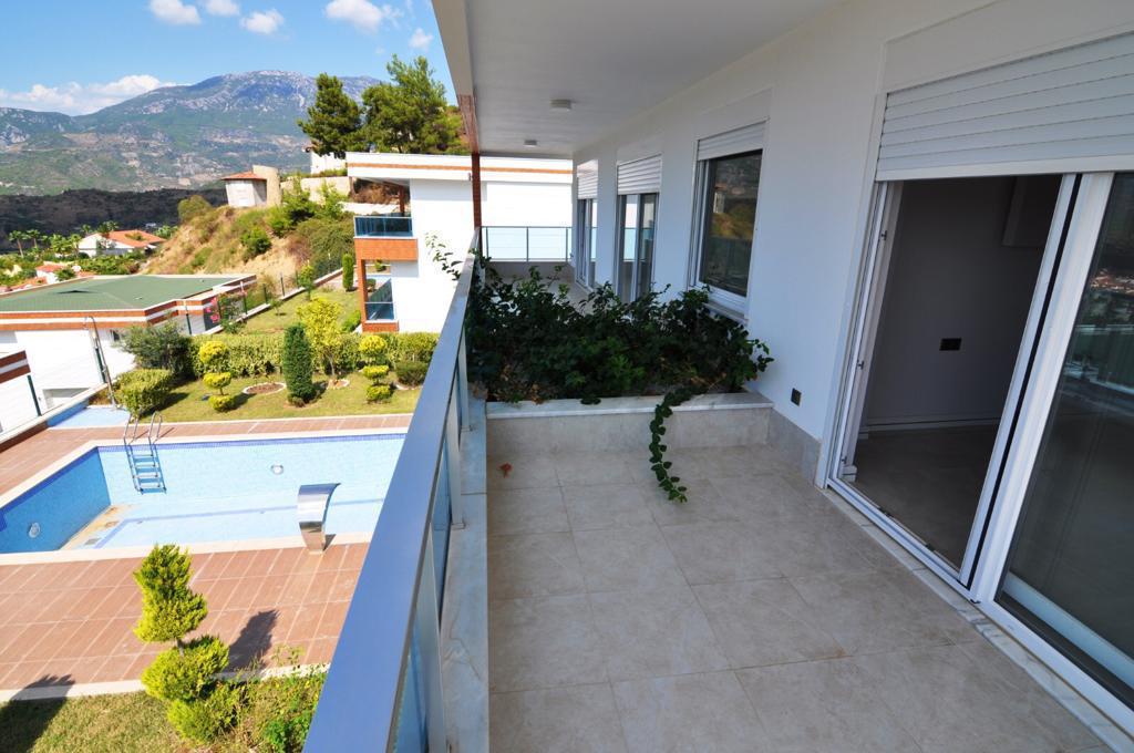 Вилла в Алании, Турция, 300 м² - фото 14