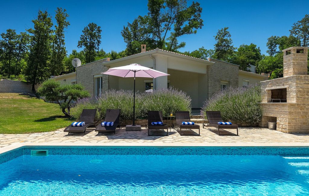 Вилла в Лабине, Хорватия, 183 м² - фото 1