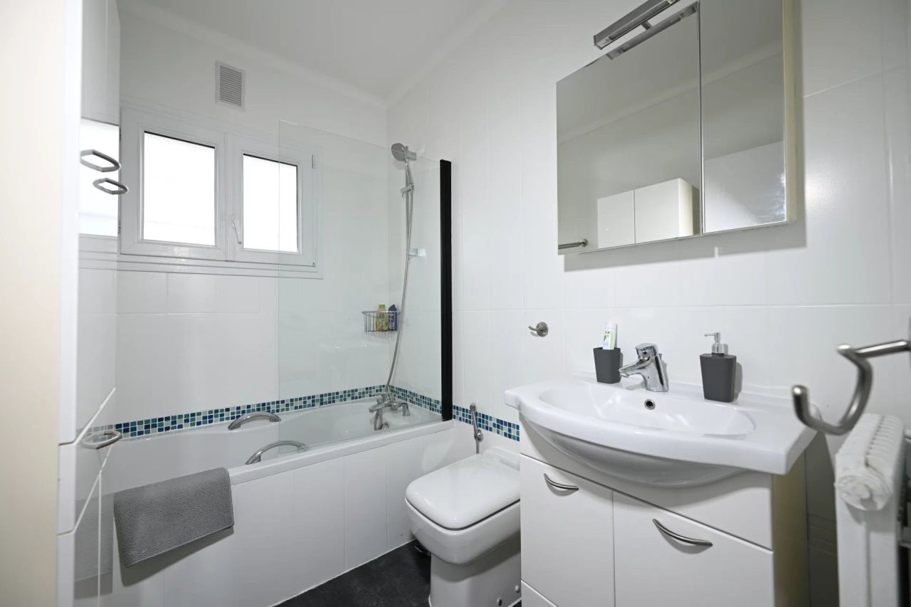 Квартира в Больё-сюр-Мер, Франция, 59 м² - фото 9