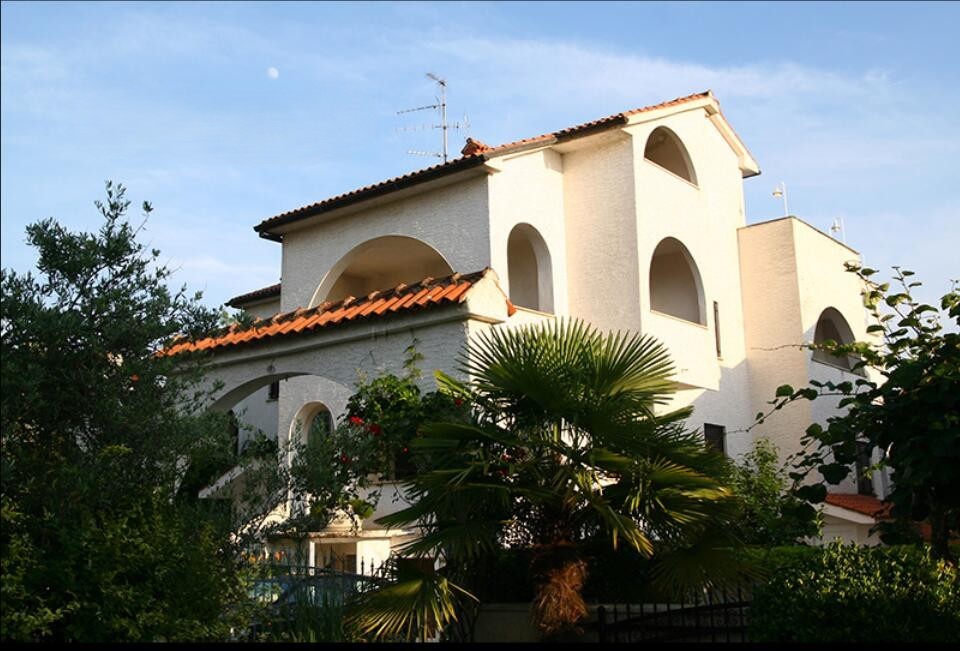 Дом в Порече, Хорватия, 744 м² - фото 1