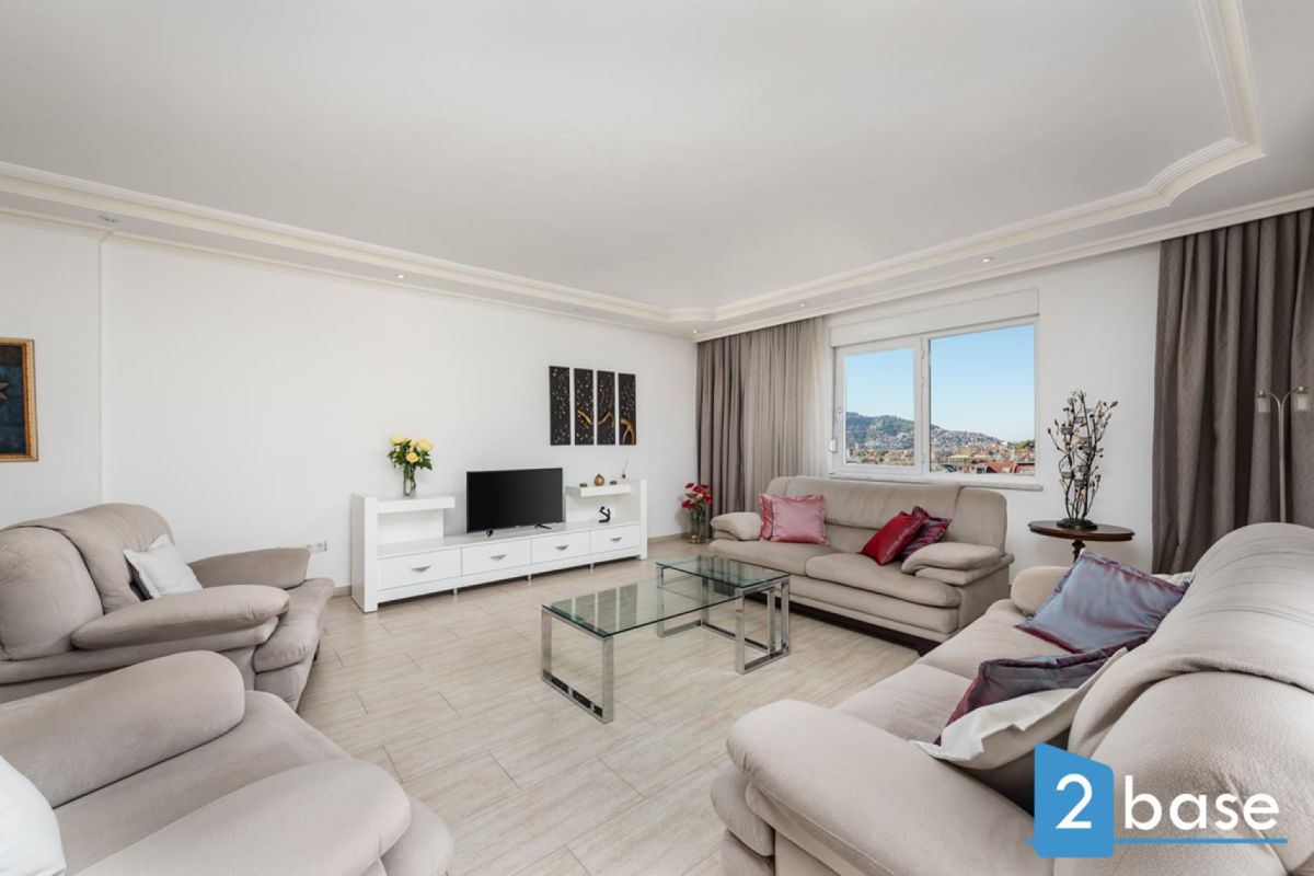 Квартира в Алании, Турция, 130 м² - фото 1