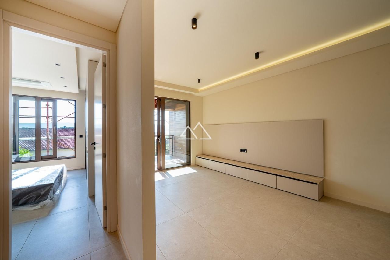 Апартаменты в Тивате, Черногория, 41 м² - фото 8