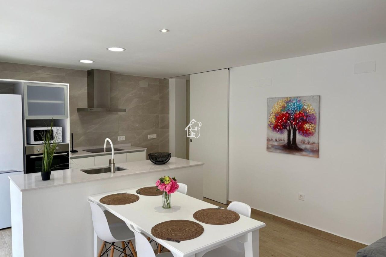 Апартаменты в Бигастро, Испания, 100 м² - фото 4