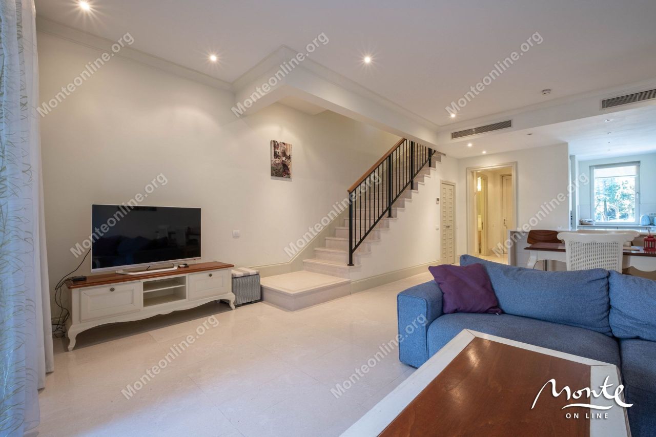 Апартаменты в Тивате, Черногория, 115 м² - фото 2