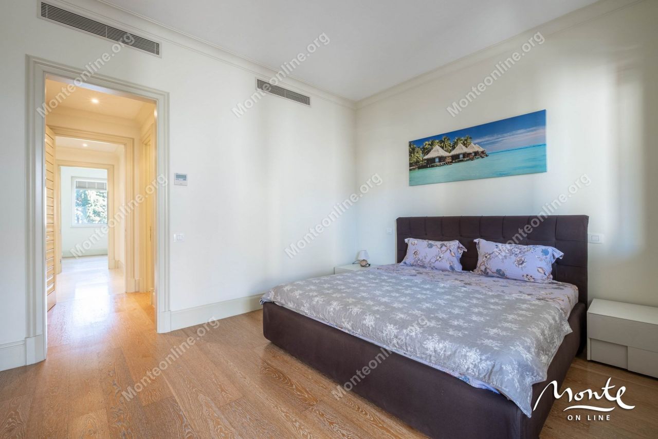 Апартаменты в Тивате, Черногория, 115 м² - фото 19