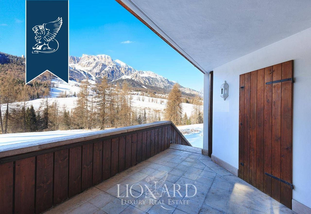 Вилла в Кортина Д'Ампеццо, Италия, 893 м² - фото 5