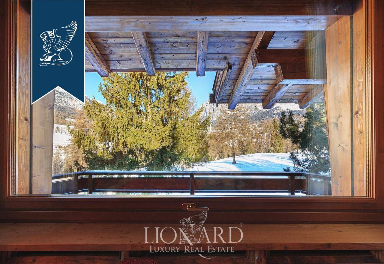 Вилла в Кортина Д'Ампеццо, Италия, 893 м² - фото 13