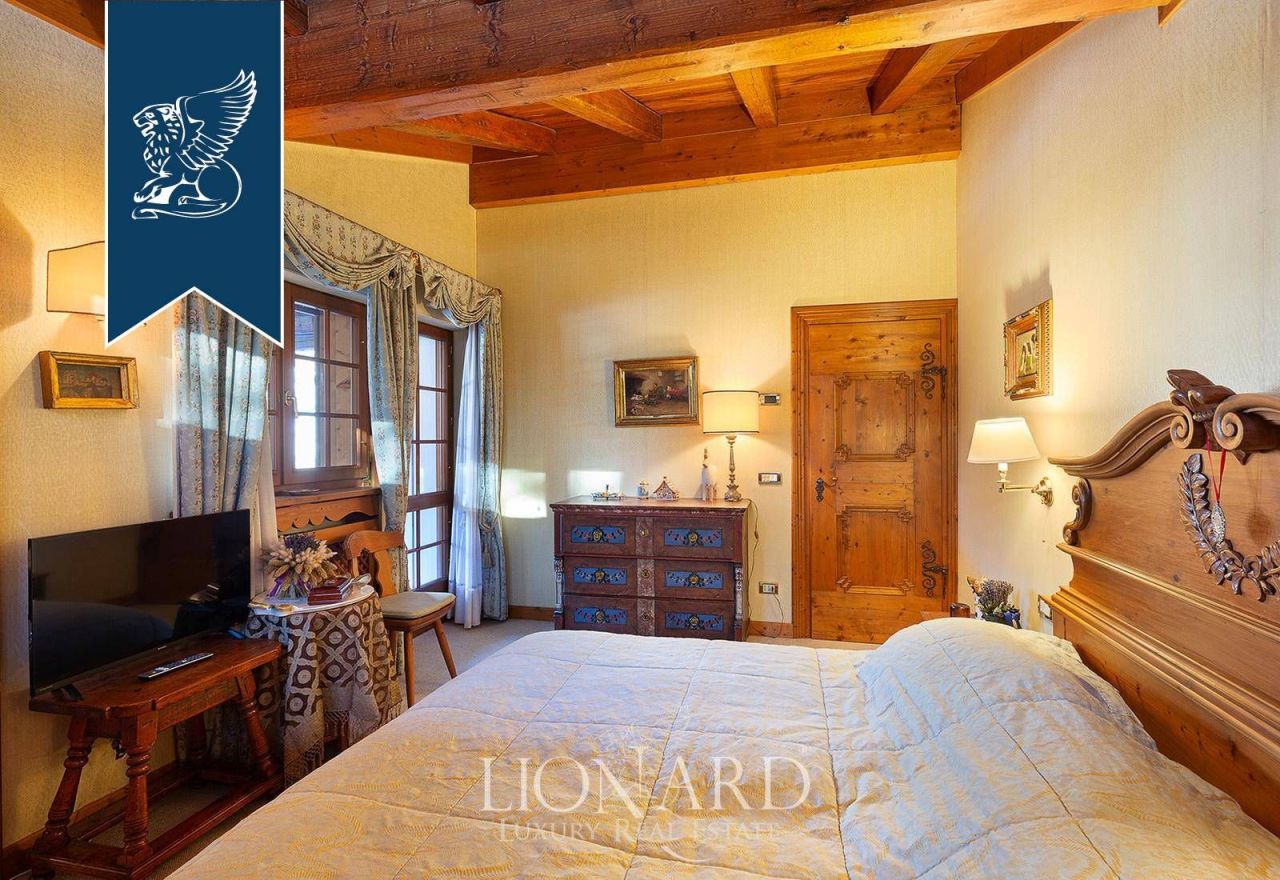 Вилла в Кортина Д'Ампеццо, Италия, 893 м² - фото 19