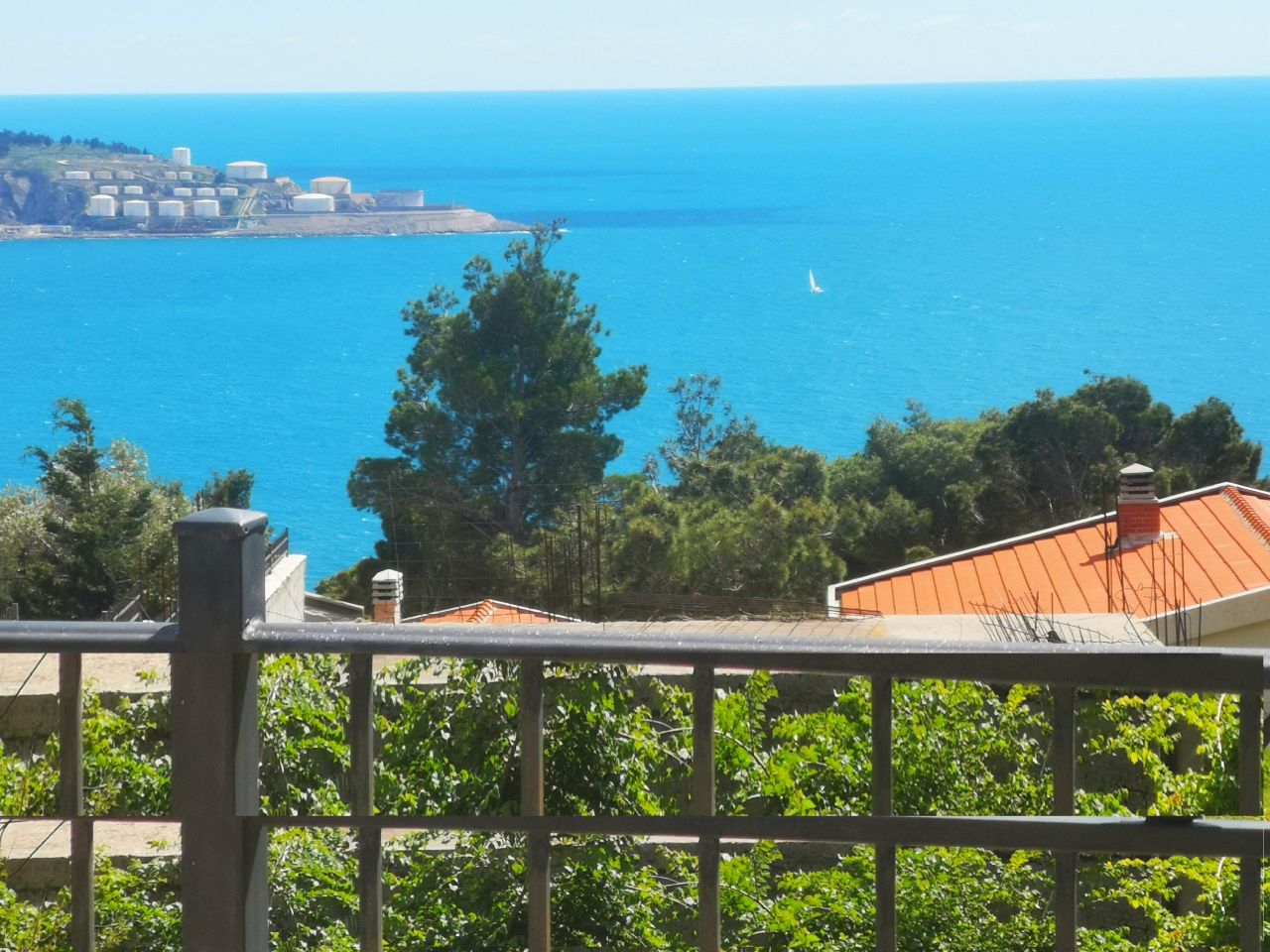 Дом в Баре, Черногория, 100 м² - фото 1