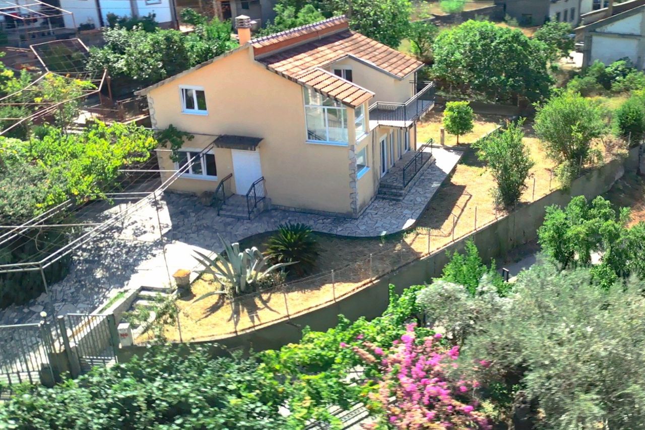 Дом в Баре, Черногория, 188 м² - фото 2