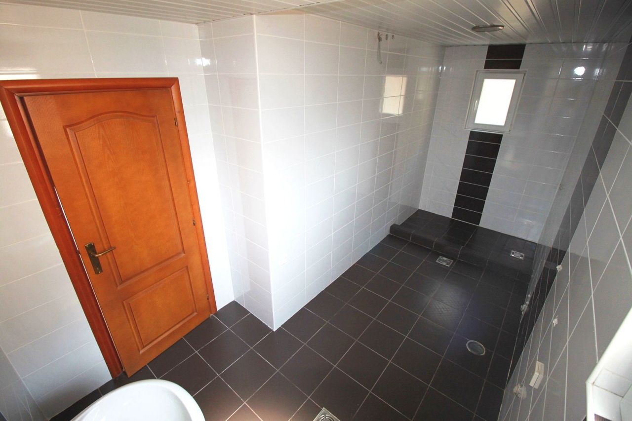 Дом в Баре, Черногория, 188 м² - фото 7