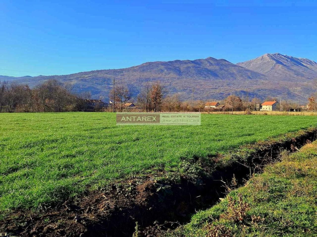 Земля в Даниловграде, Черногория, 8 264 м² - фото 3