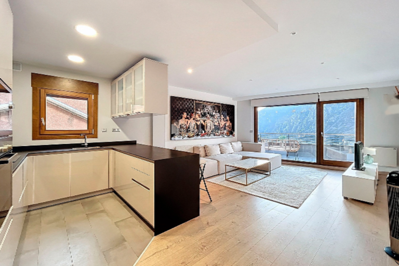 Квартира в Эскальдесе, Андорра, 140 м² - фото 1