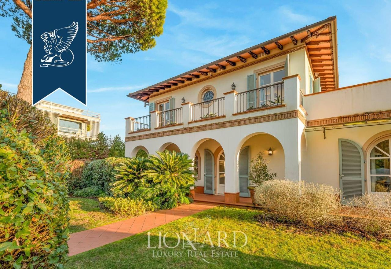 Вилла в Форте деи Марми, Италия, 280 м² - фото 3