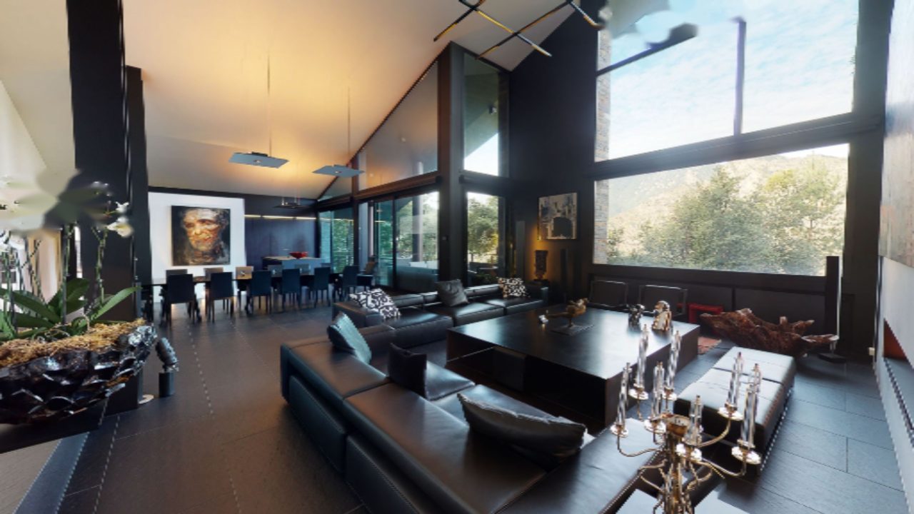 Квартира в Сан-Жулиа-де-Лории, Андорра, 1 300 м² - фото 1