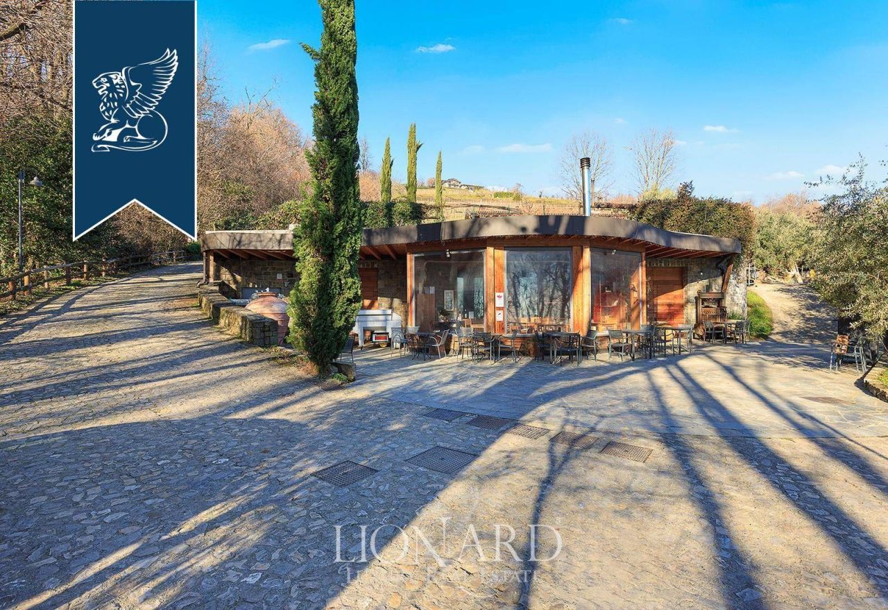 Ферма в Бергамо, Италия, 1 500 м² - фото 4