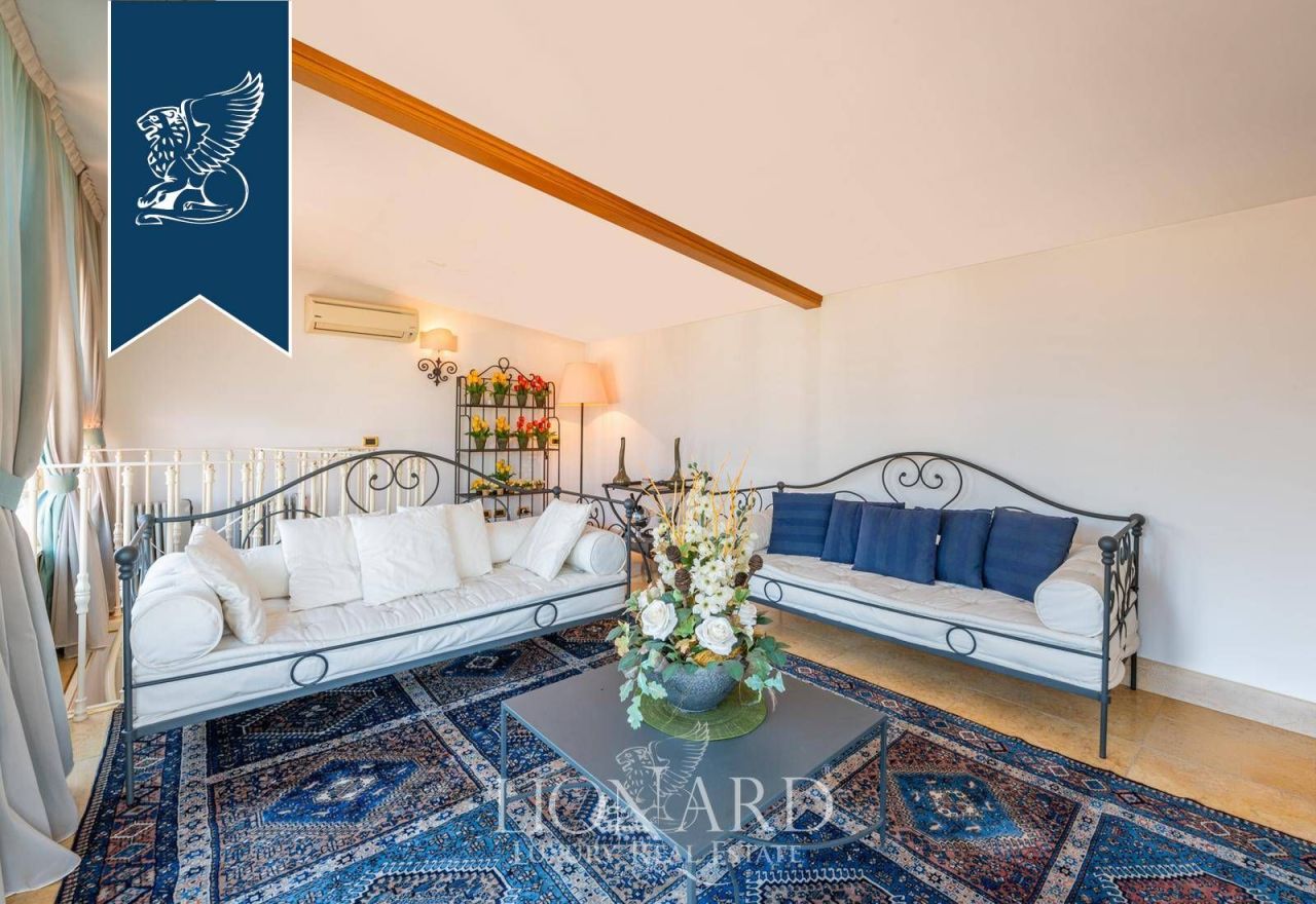 Апартаменты в Милане, Италия, 200 м² - фото 6