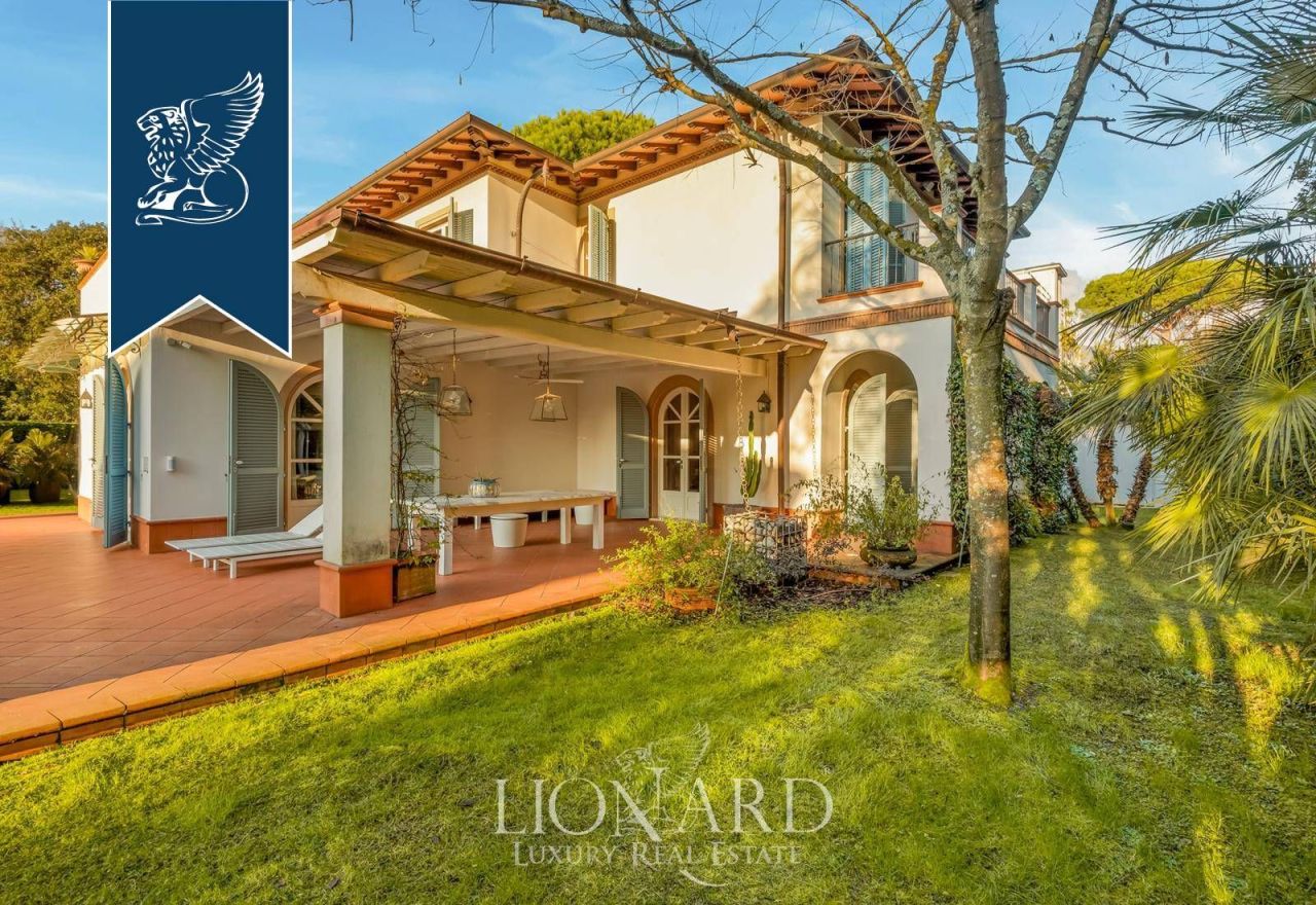 Вилла в Форте деи Марми, Италия, 280 м² - фото 6