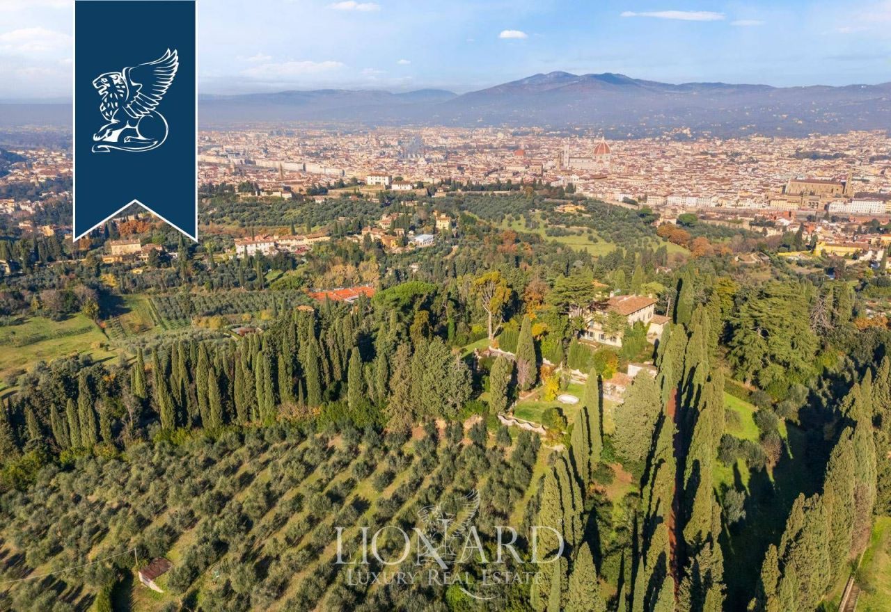 Вилла во Флоренции, Италия, 1 700 м² - фото 6