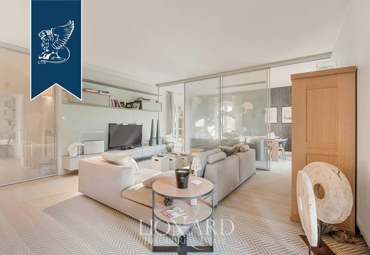 Вилла в Форте деи Марми, Италия, 280 м² - фото 9