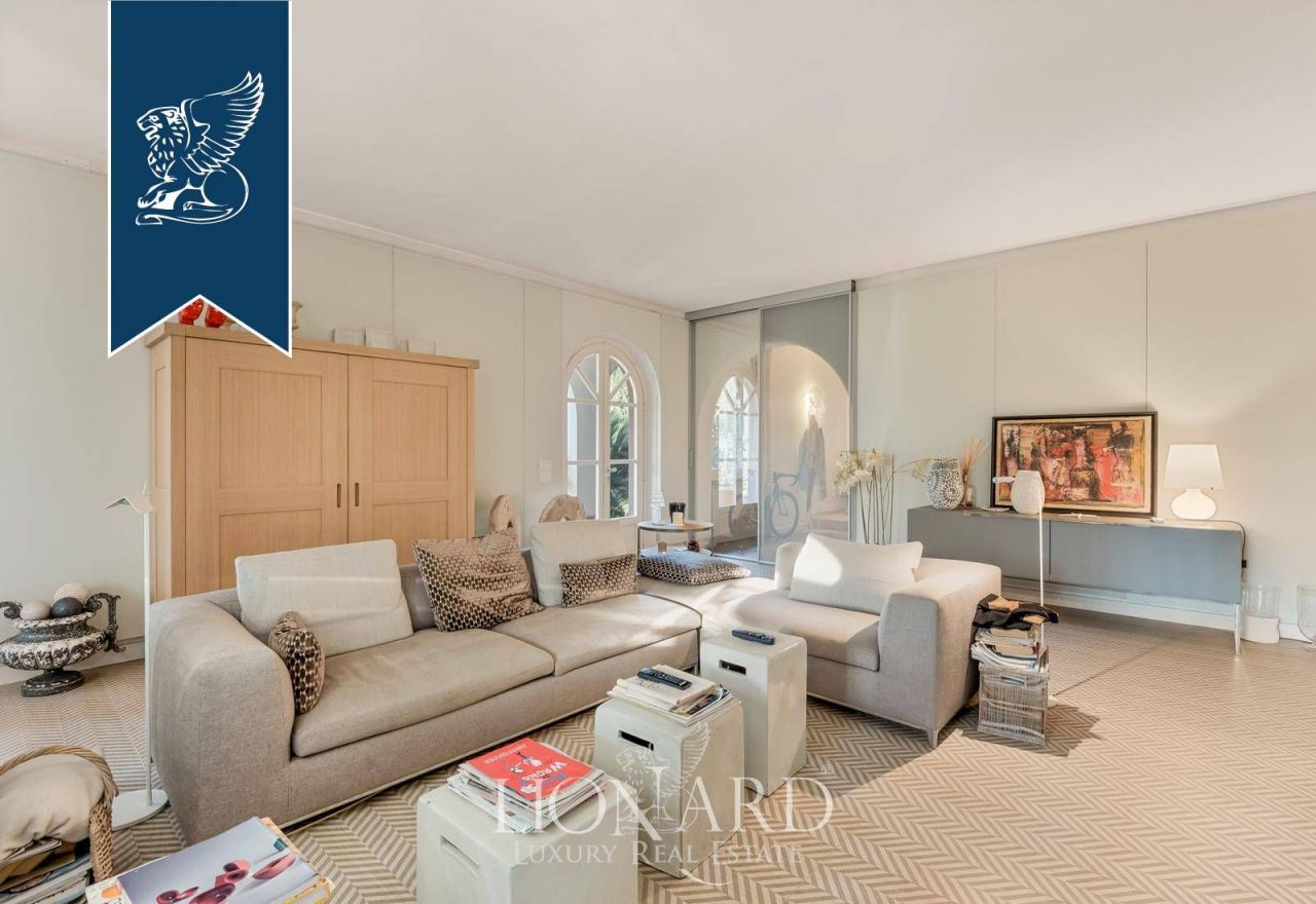 Вилла в Форте деи Марми, Италия, 280 м² - фото 10