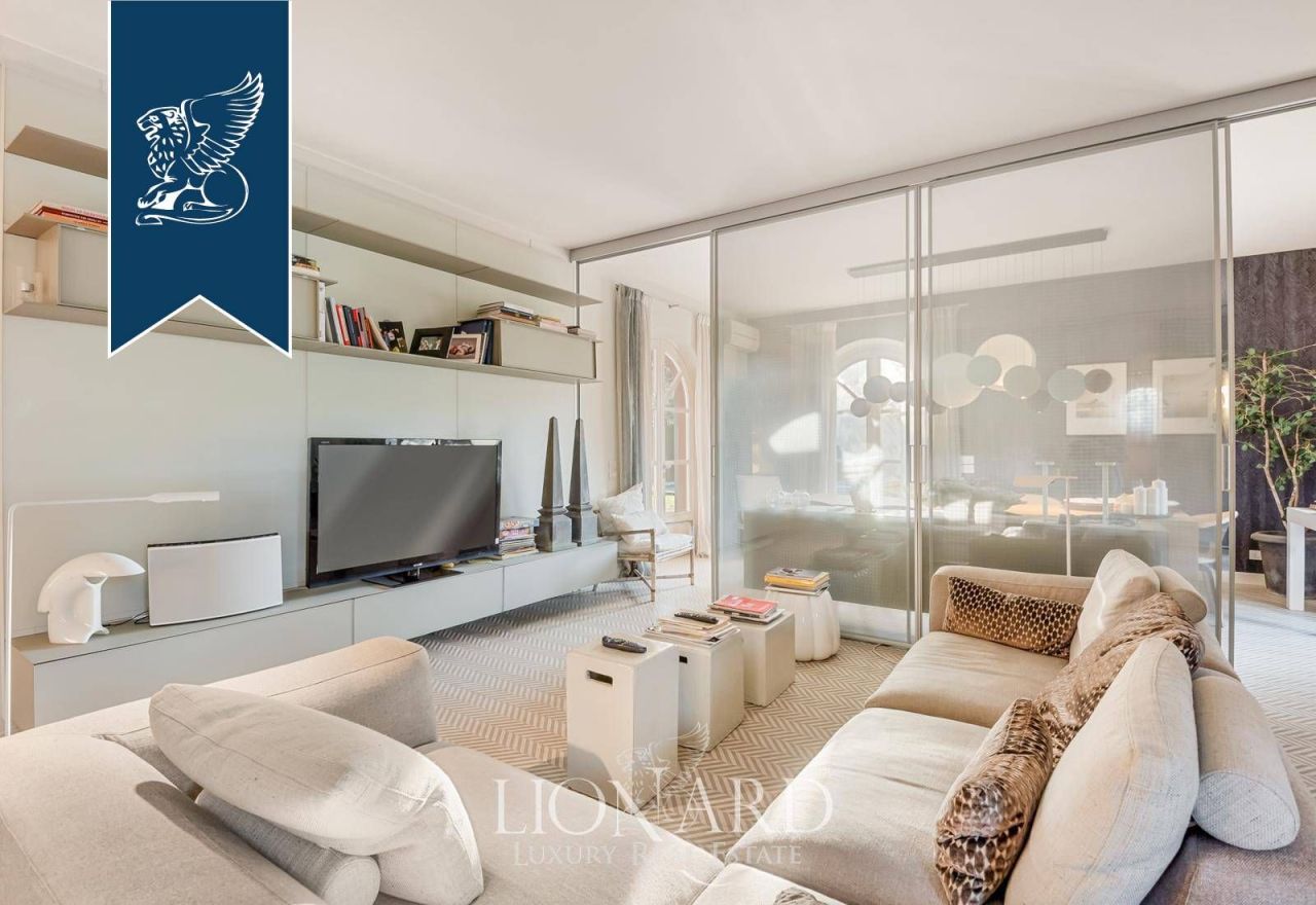 Вилла в Форте деи Марми, Италия, 280 м² - фото 12