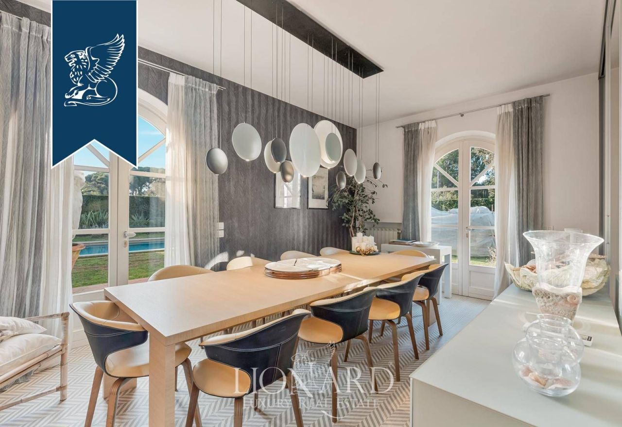 Вилла в Форте деи Марми, Италия, 280 м² - фото 13