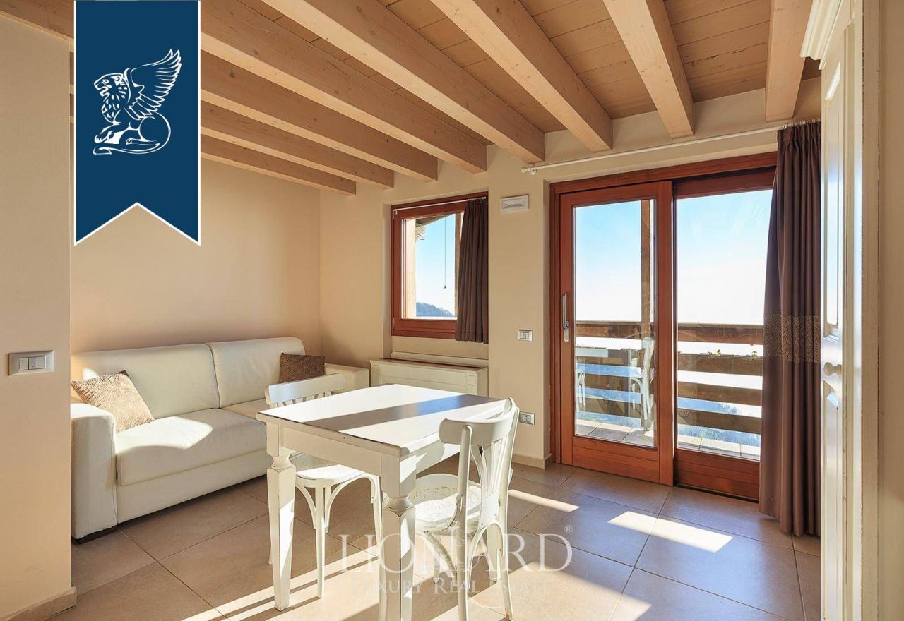 Ферма в Бергамо, Италия, 1 500 м² - фото 13