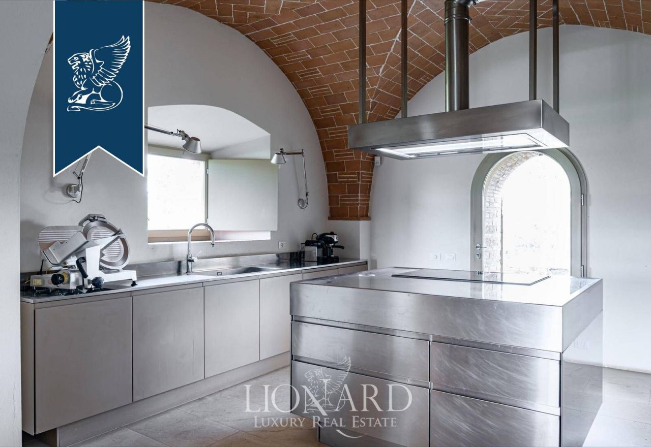 Ферма в Вольтерре, Италия, 1 000 м² - фото 17