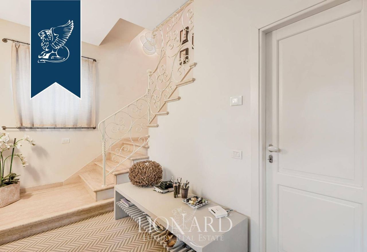 Вилла в Форте деи Марми, Италия, 280 м² - фото 17