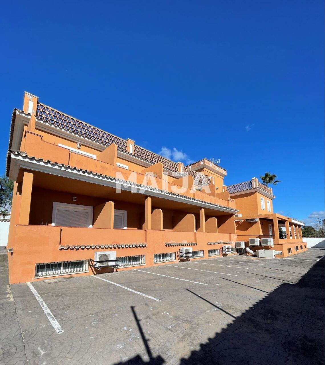 Коммерческая недвижимость в Эстепоне, Испания, 1 150 м² - фото 2