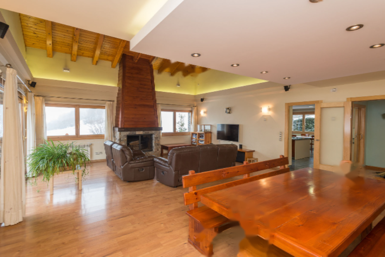 Квартира в Пали, Андорра, 1 000 м² - фото 1