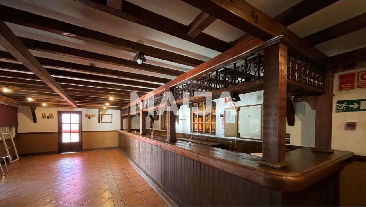 Коммерческая недвижимость в Эстепоне, Испания, 1 150 м² - фото 10