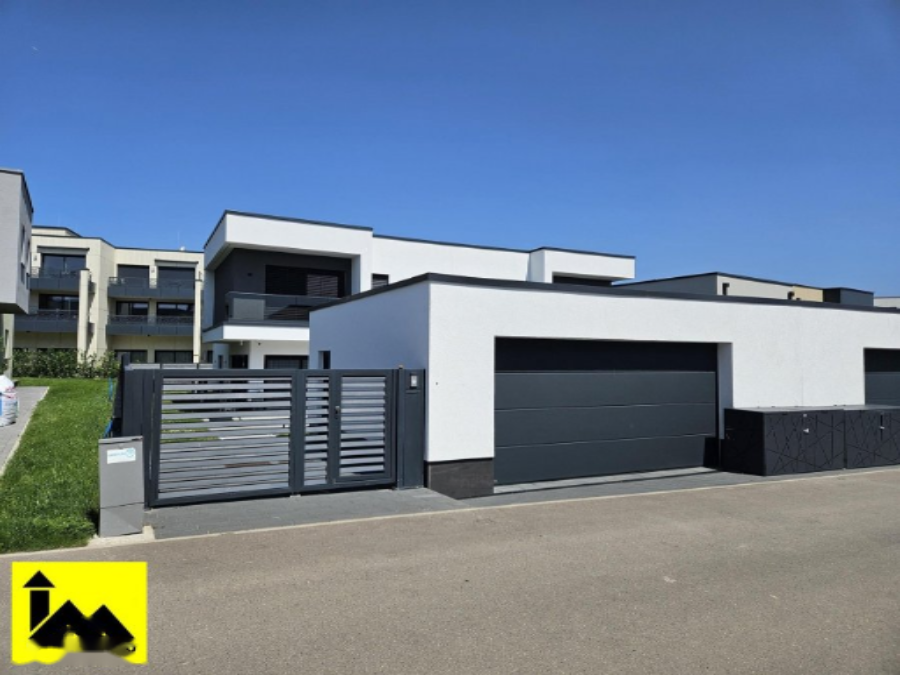 Квартира в Люксембурге, Люксембург, 246 м² - фото 1