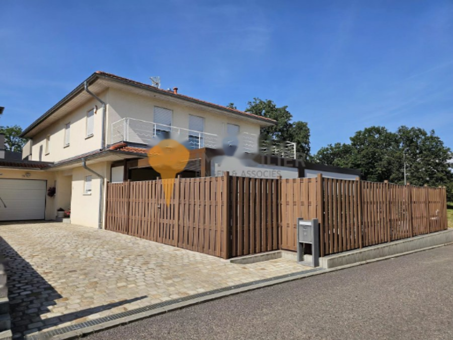 Квартира в Люксембурге, Люксембург, 317 м² - фото 1