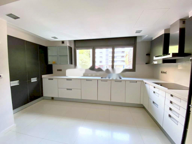 Квартира в Эскальдесе, Андорра, 147 м² - фото 2