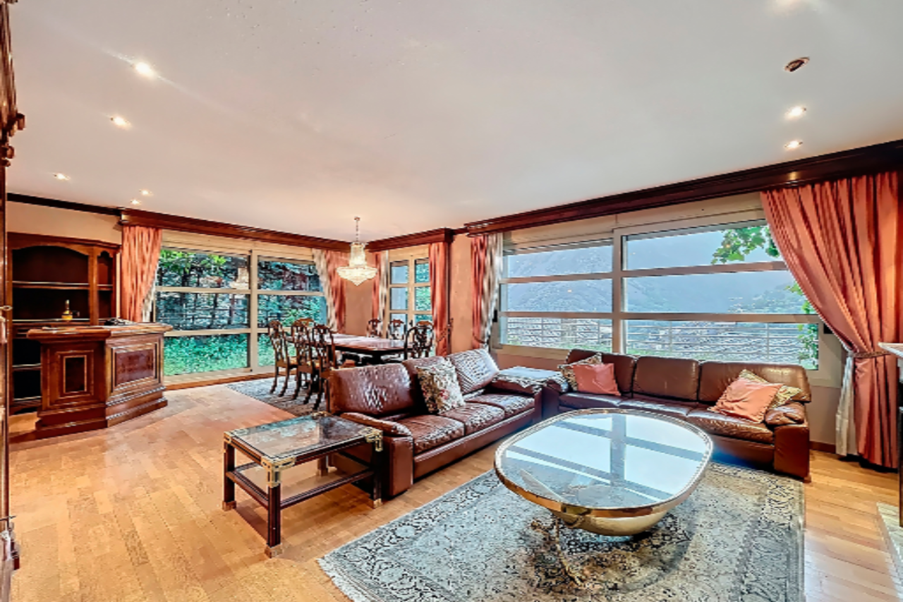 Квартира в Эскальдесе, Андорра, 1 000 м² - фото 2