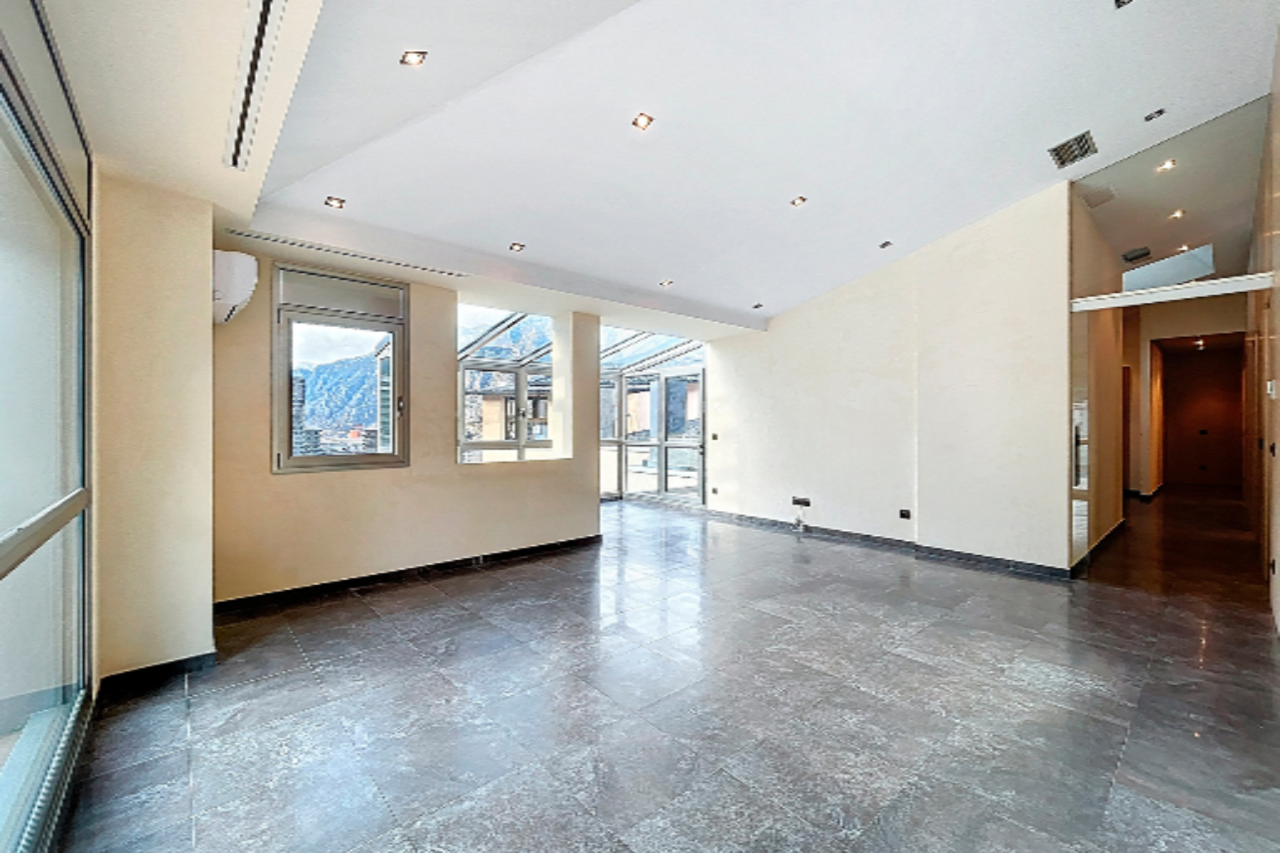 Квартира в Эскальдесе, Андорра, 215 м² - фото 5