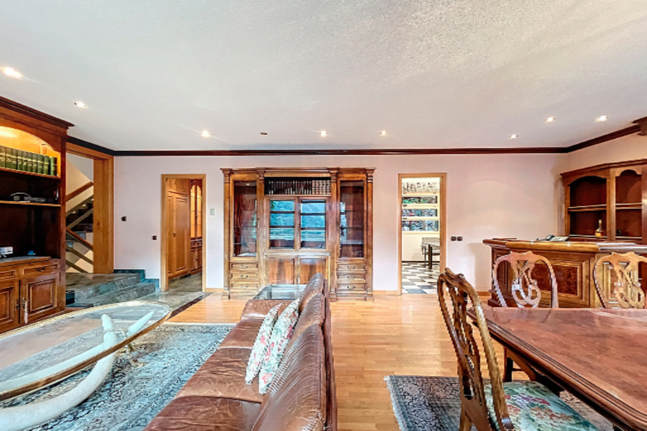 Квартира в Эскальдесе, Андорра, 1 000 м² - фото 5